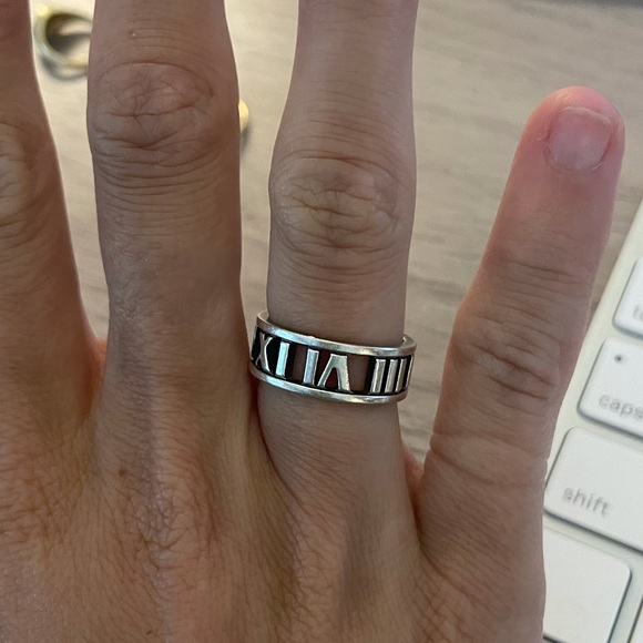 TIFFANY & CO. ATLAS RING - Picture 4 of 8